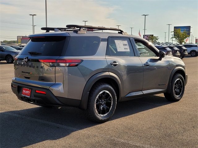 2025 Nissan Pathfinder Rock Creek photo 3