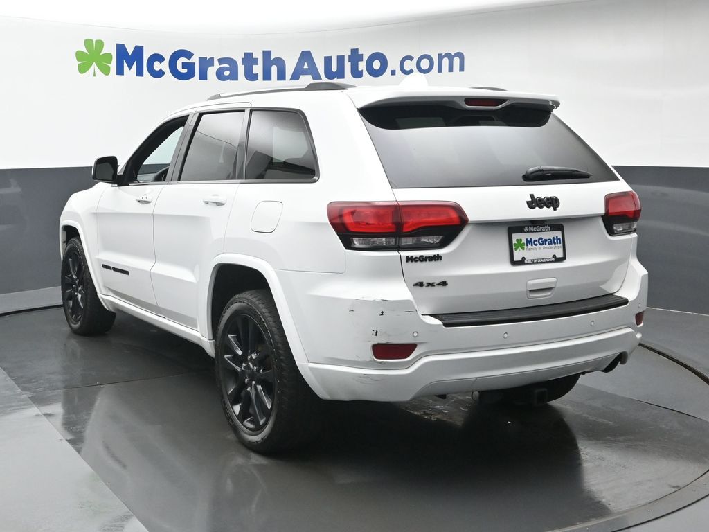 2018 Jeep Grand Cherokee Altitude photo 19