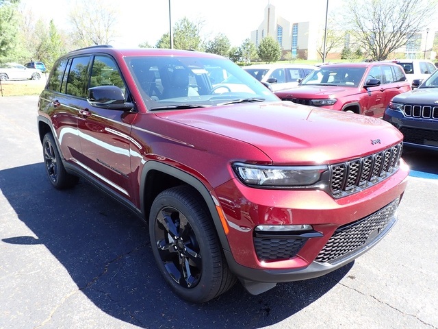 2025 Jeep Grand Cherokee Limited photo 7