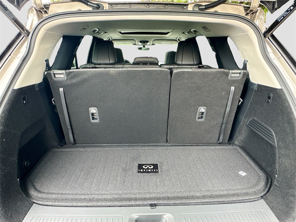 2026 Infiniti QX60 Luxe photo 29