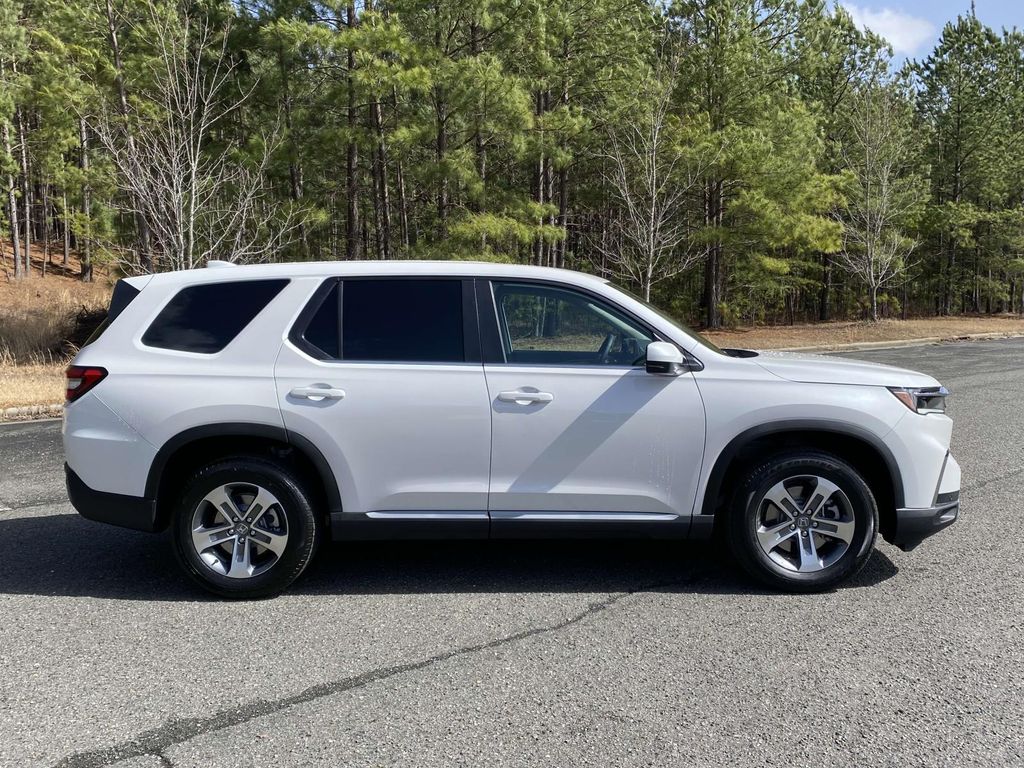 2025 Honda Pilot EX-L photo 2