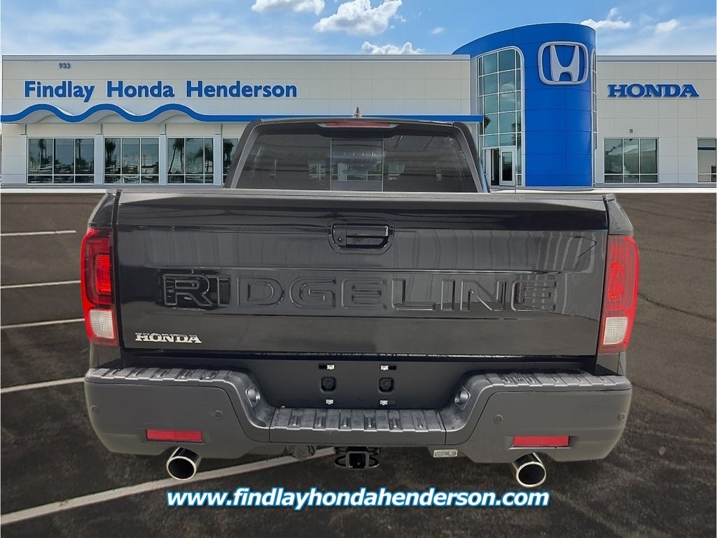 2025 Honda Ridgeline Black Edition photo 3