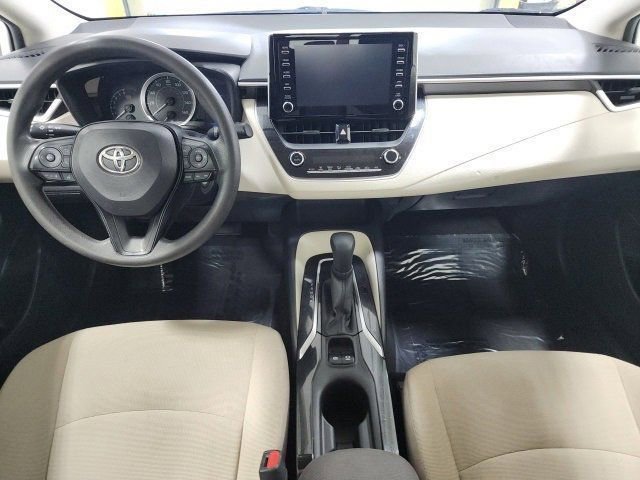 2020 Toyota Corolla LE photo 2