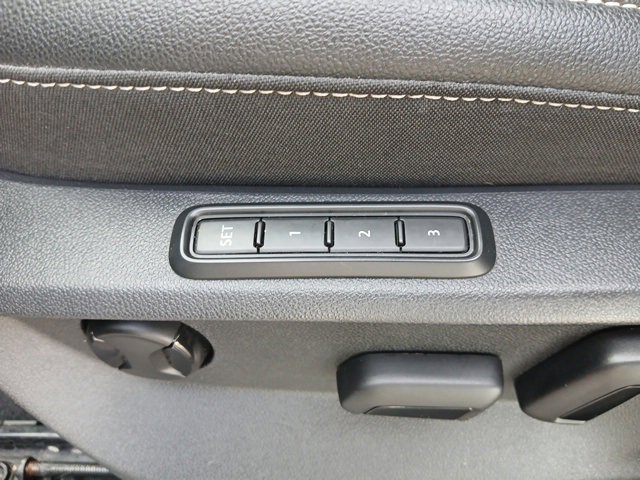 2021 Volkswagen Atlas V6 SEL photo 18