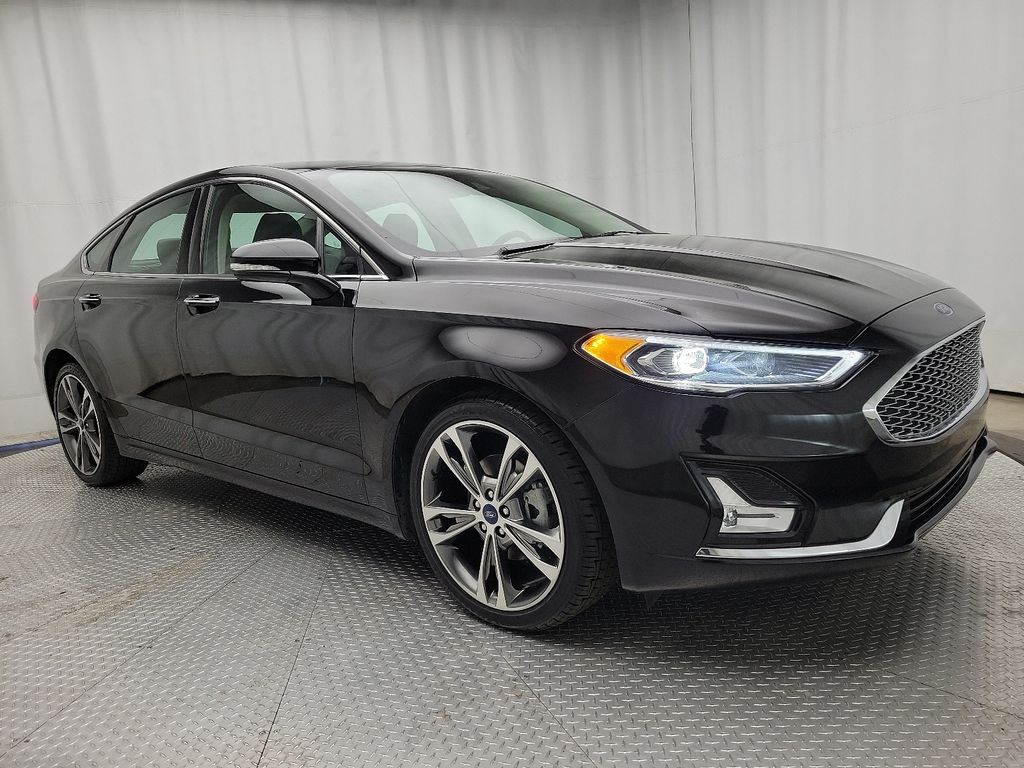 2020 Ford Fusion Titanium photo 3