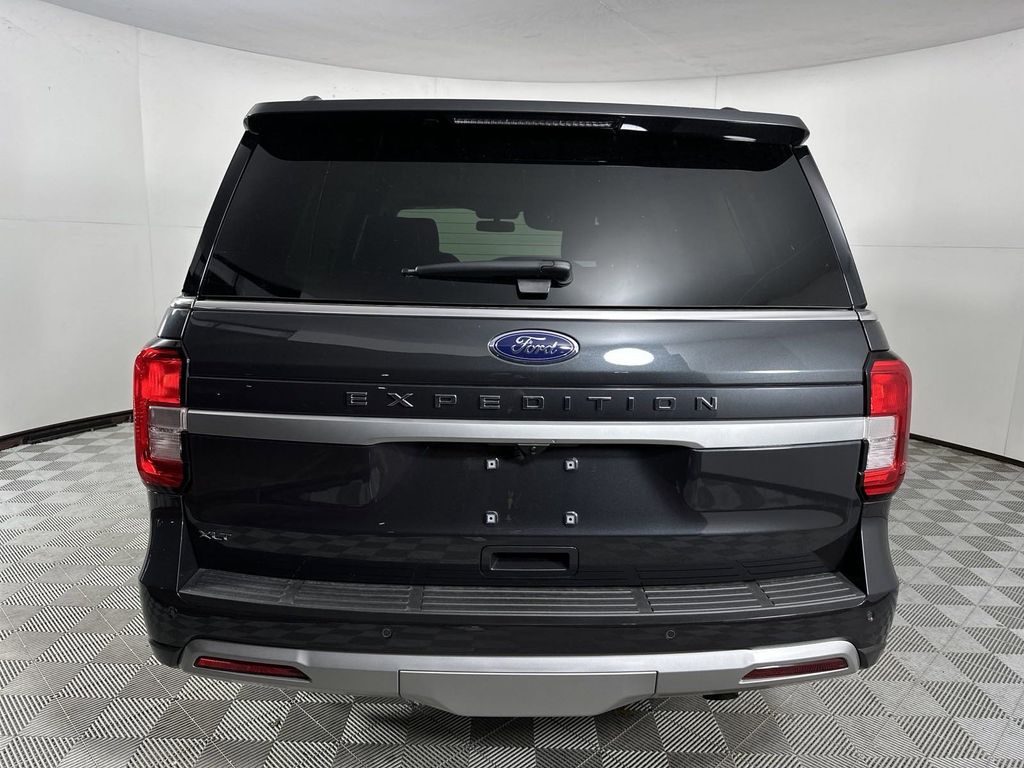 2024 Ford Expedition XLT photo 5