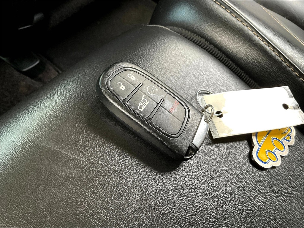 2018 Jeep Cherokee Limited photo 24