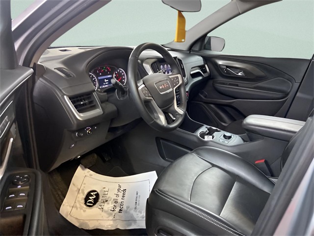 2024 Gmc Terrain SLT photo 2