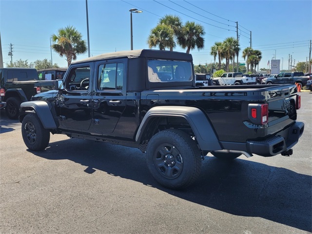 2025 Jeep Gladiator Sport photo 5