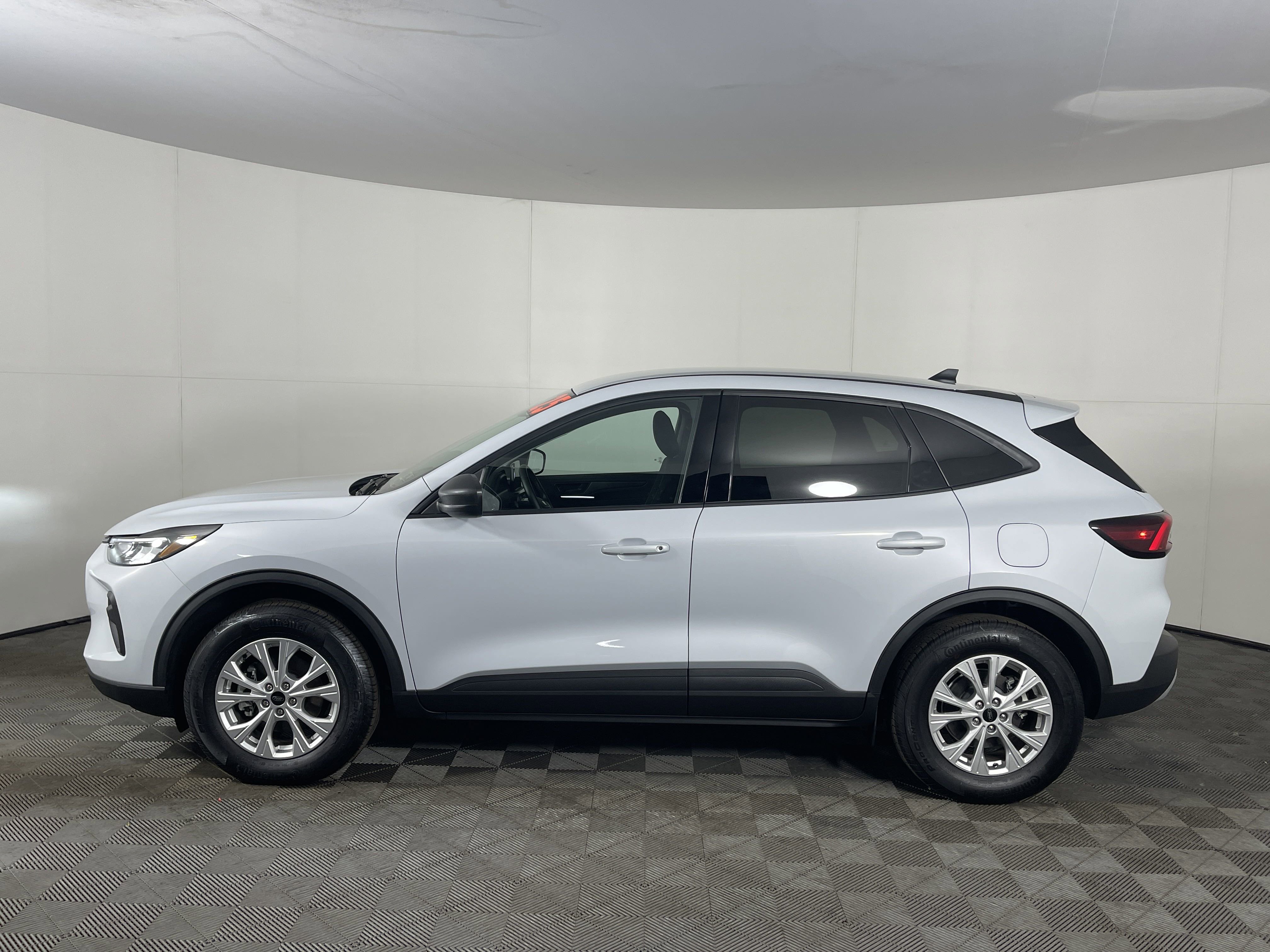 2025 Ford Escape Active photo 3