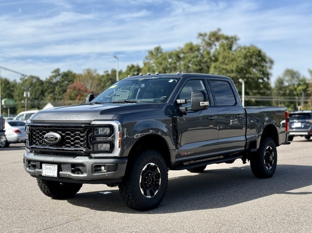 2026 Ford F-350 Lariat photo 10