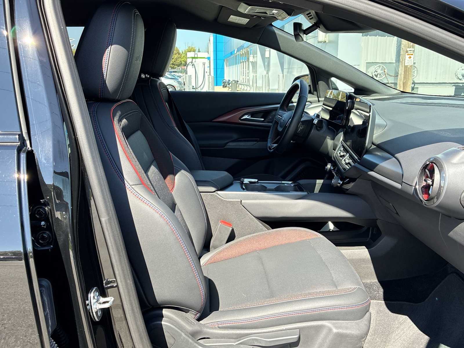 2024 Chevrolet Equinox EV 3RS photo 25