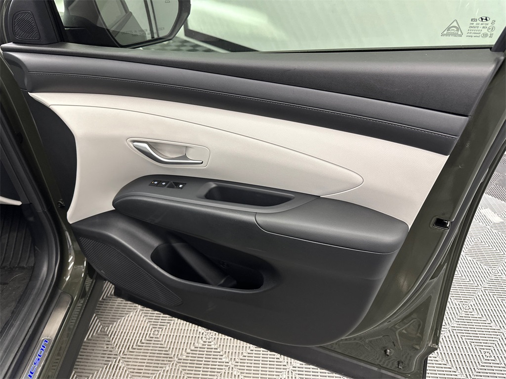 2025 Hyundai Tucson SEL photo 14