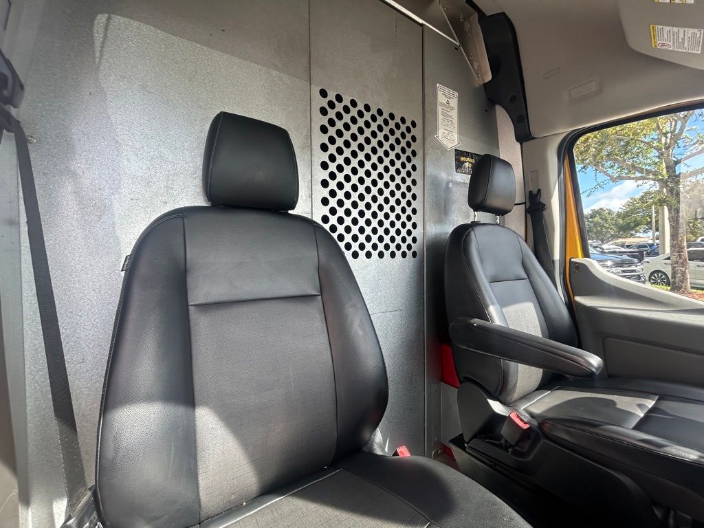 2021 Ford Transit photo 24