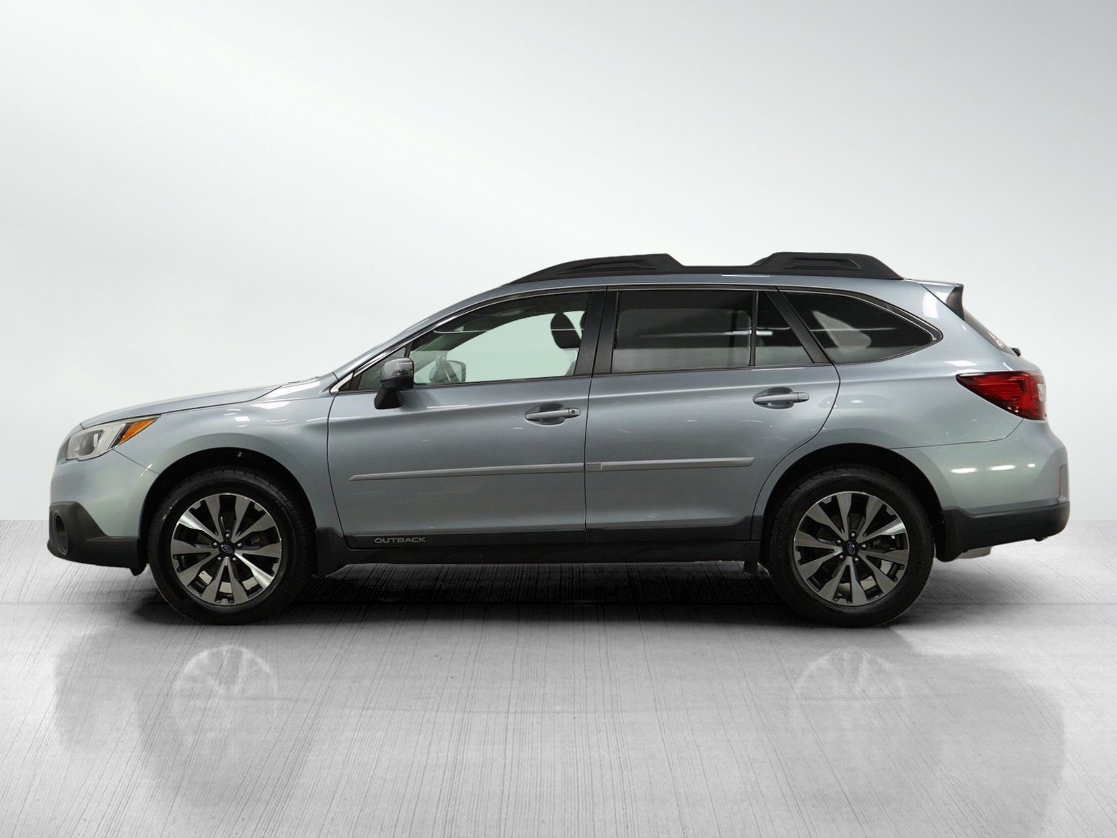 Used 2015 Subaru Outback Limited with VIN 4S4BSELC7F3309022 for sale in Burnsville, Minnesota