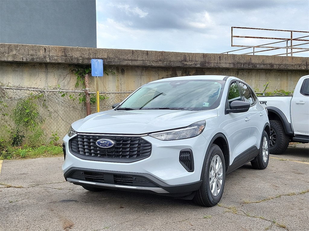 2025 Ford Escape Active photo 2