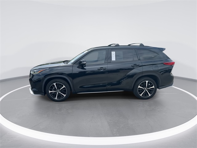 2022 Toyota Highlander XSE photo 3