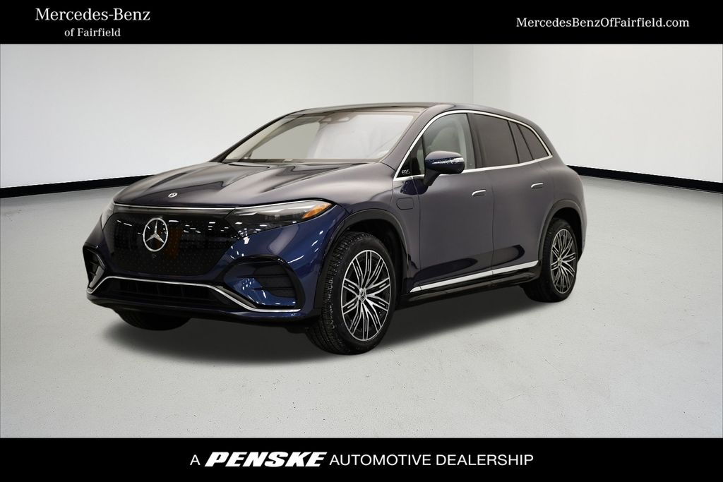 2023 Mercedes-Benz EQS SUV Base's photo