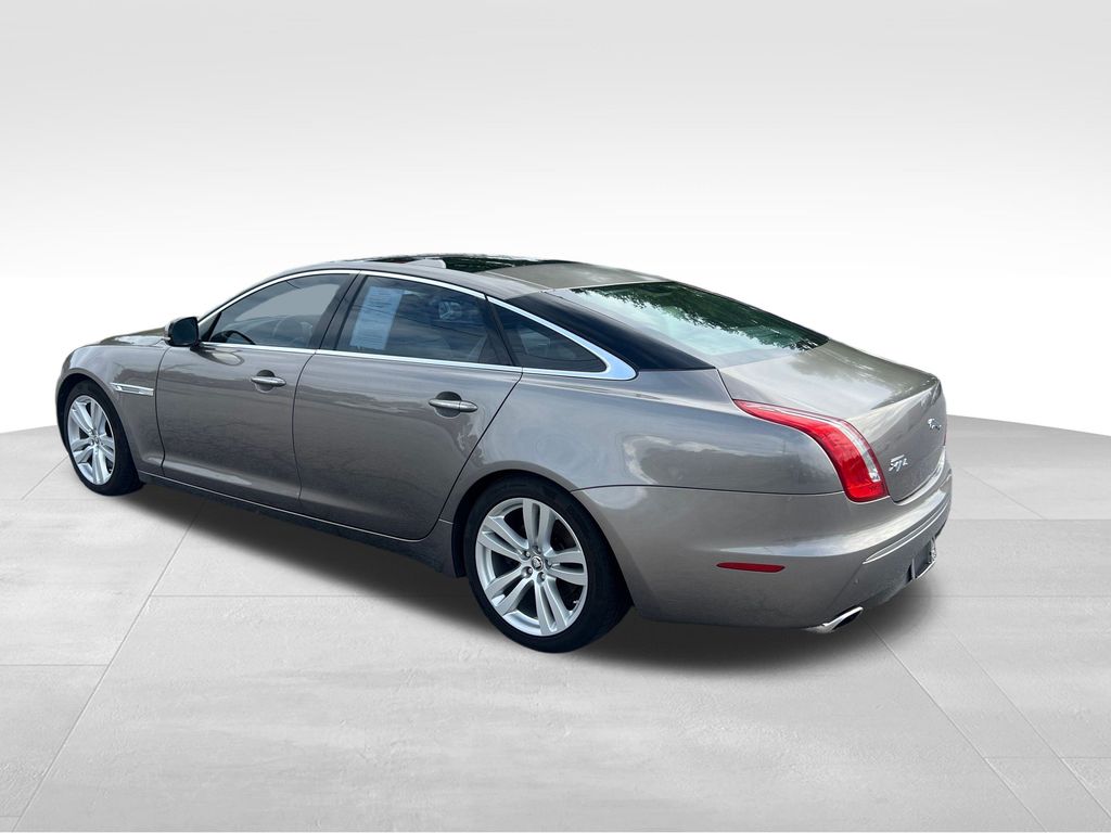 2011 Jaguar XJ XJL photo 3
