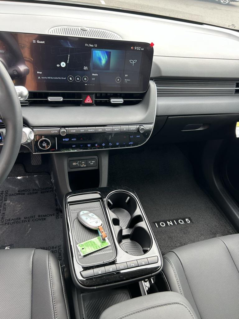 2025 Hyundai Ioniq 5 SEL photo 19