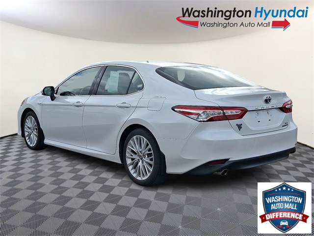 2018 Toyota Camry Hybrid XLE photo 4
