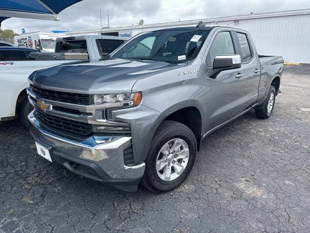 2020 Chevrolet Silverado 1500 LT photo 3