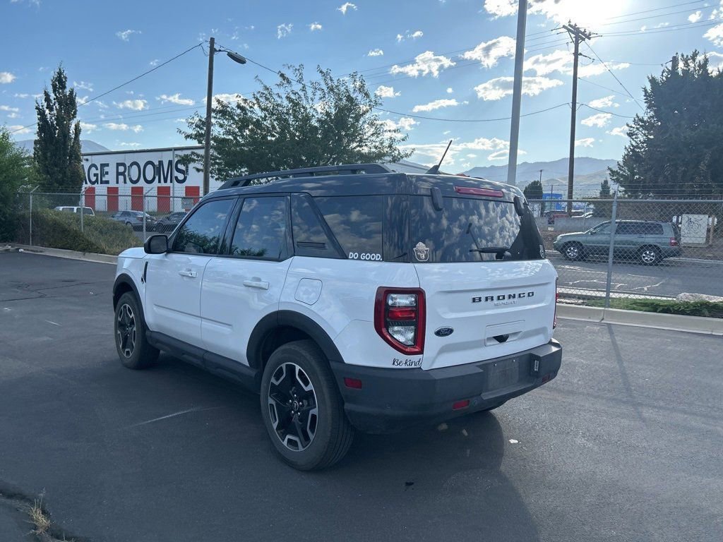 2023 Ford Bronco Sport Outer Banks photo 2