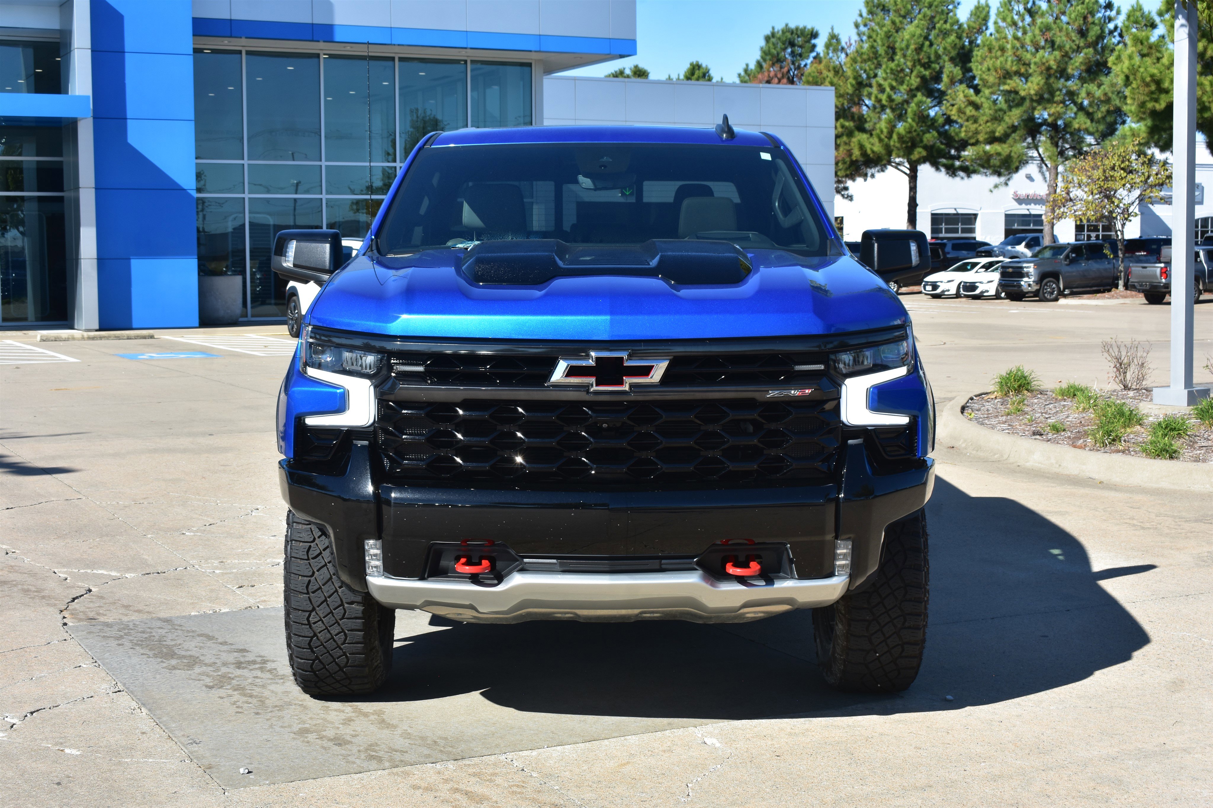 Used 2023 Chevrolet Silverado 1500 ZR2 with VIN 3GCUDHEL8PG123882 for sale in Little Rock