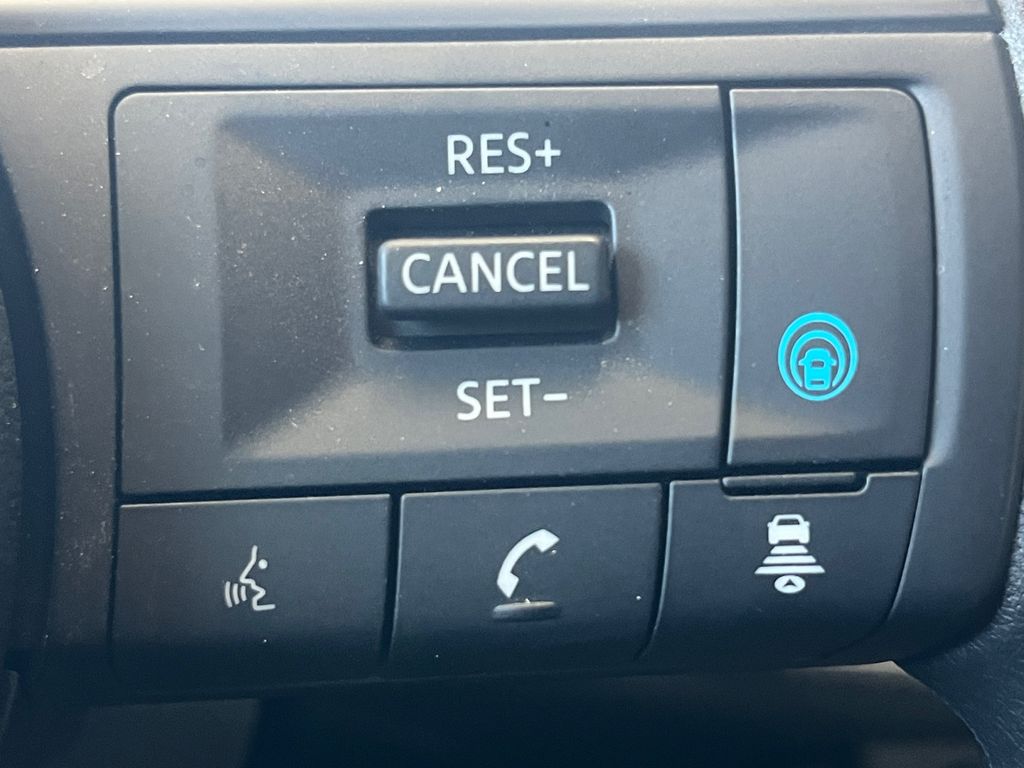 2024 Nissan Rogue SV photo 27
