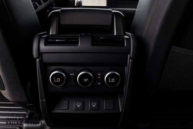 2025 Land Rover Defender 110 X-Dynamic SE photo 34
