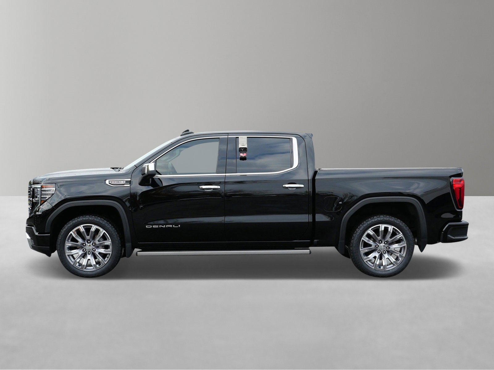 Used 2022 GMC Sierra 1500 Denali Denali with VIN 1GTUUGEL4NZ547888 for sale in White Bear Lake, Minnesota