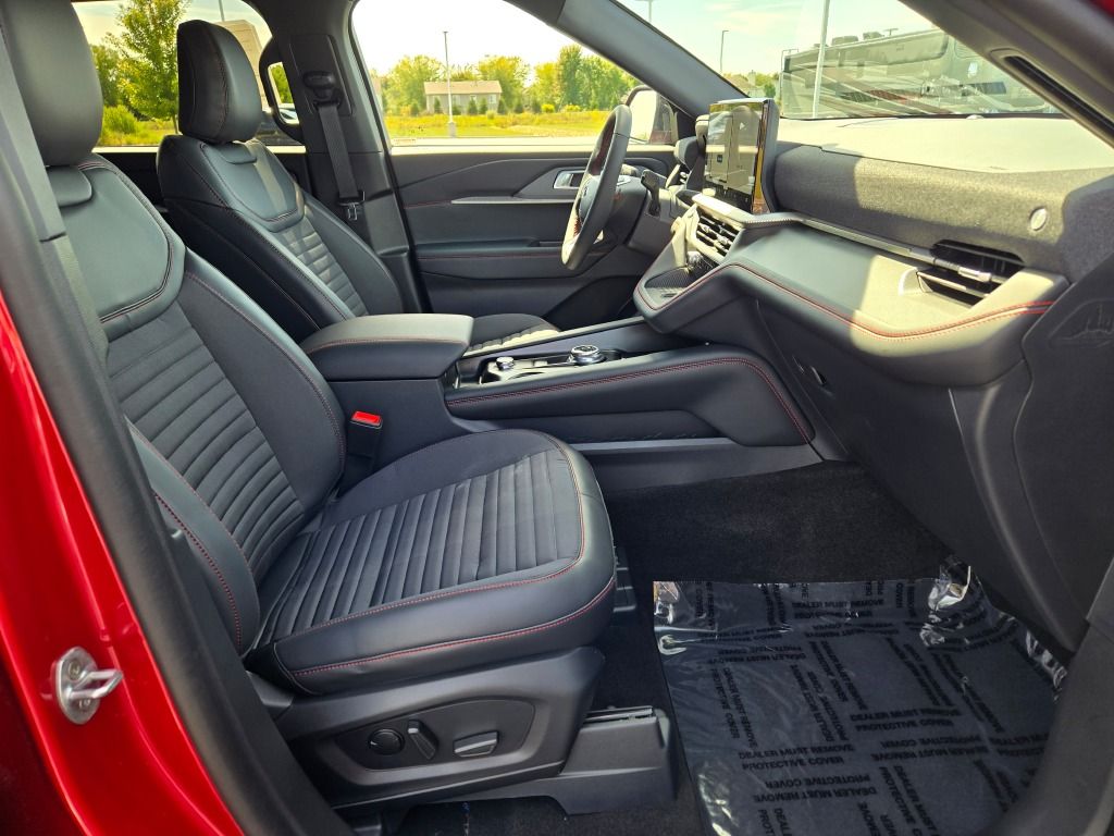 2025 Ford Explorer ST-Line photo 5