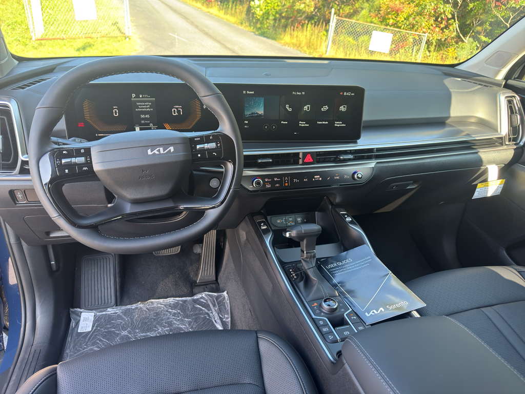 2026 Kia Sorento S photo 8