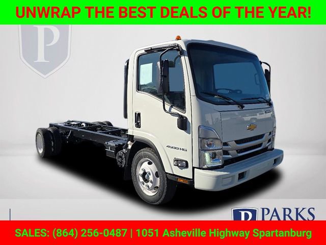 2025 Chevrolet Low Cab Forward Base's photo