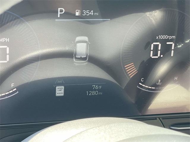 2025 Hyundai Kona SEL photo 16