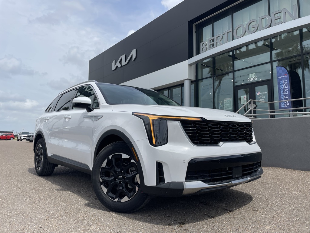 2025 Kia Sorento S's photo