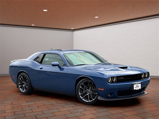 2020 Dodge Challenger R/T's photo