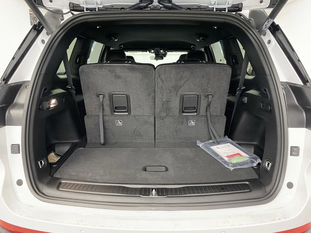 2025 Jeep Grand Cherokee Altitude photo 13