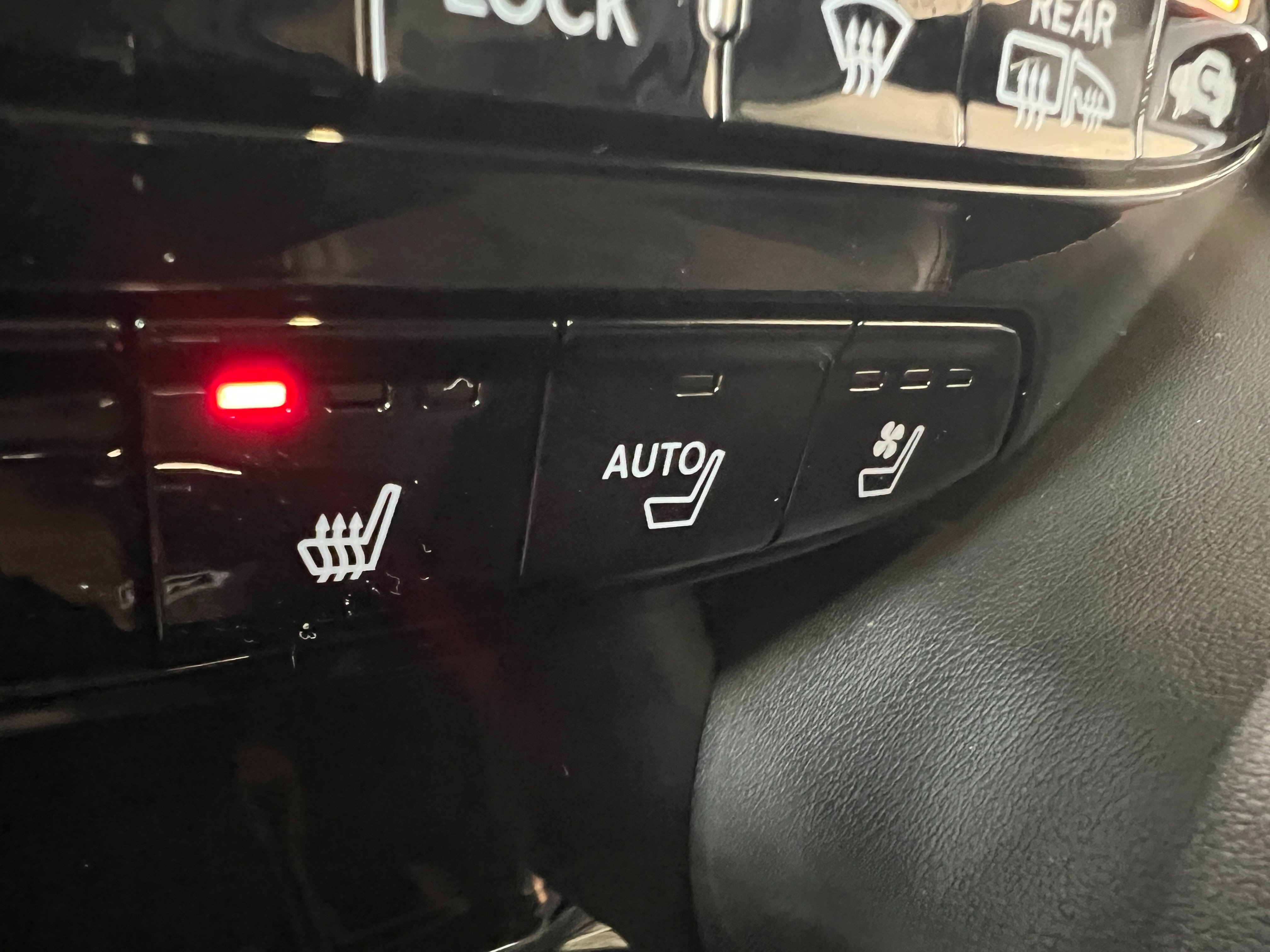 2025 Acura MDX A-Spec photo 17