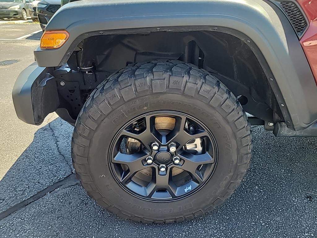 Used 2021 Snazzberry Pearlcoat Jeep Unlimited Willys image 5