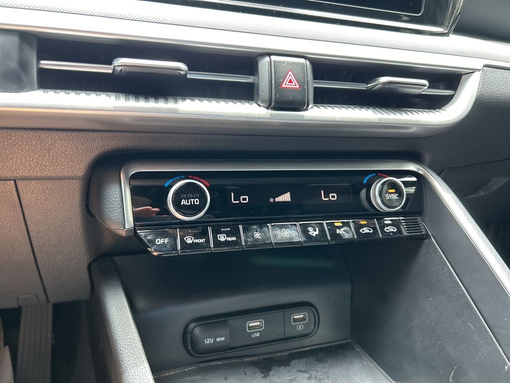 2022 Kia K5 GT-Line photo 29