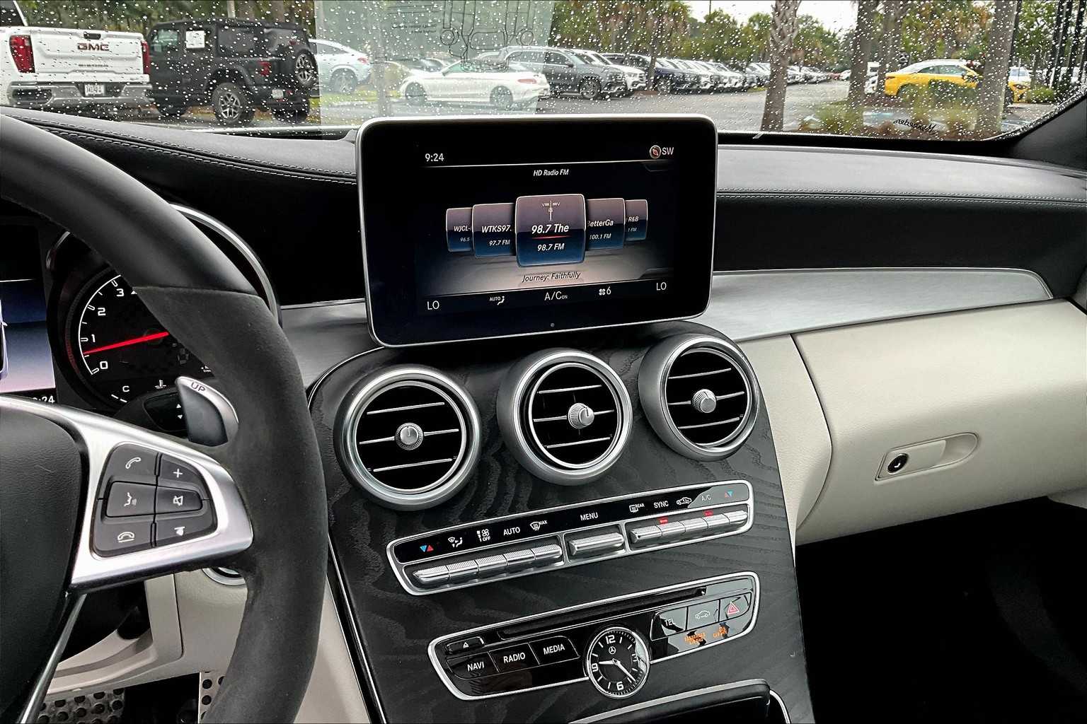 2018 Mercedes Benz C AMG 43 4MATIC photo 5