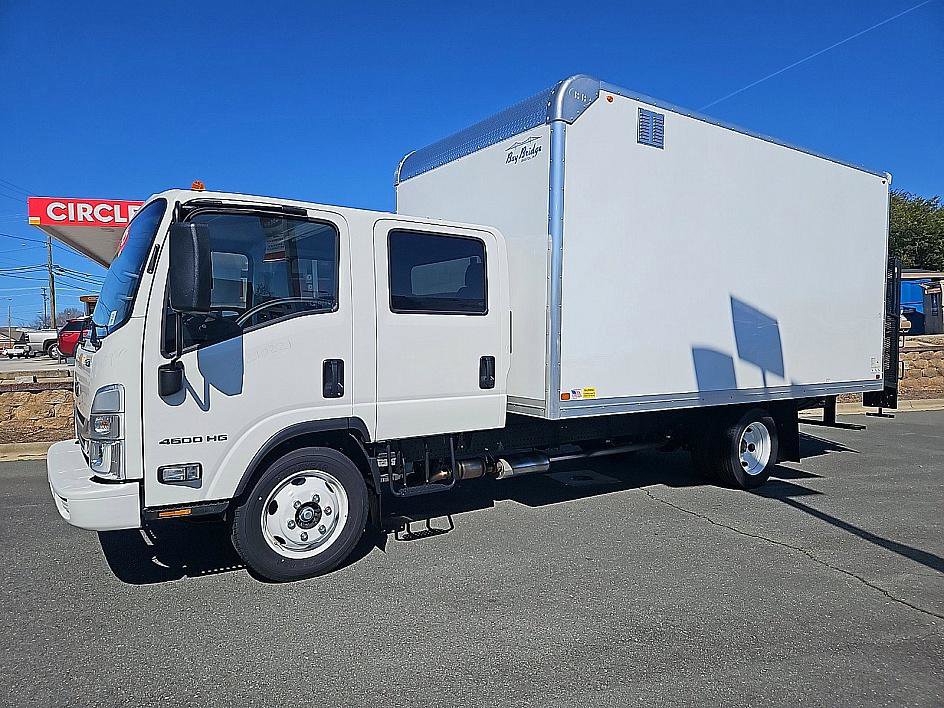 2025 Chevrolet Low Cab Forward Base's photo