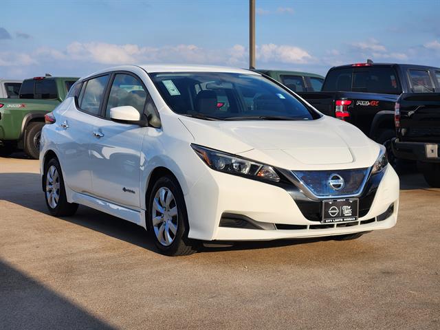 Used 2018 Nissan LEAF S with VIN 1N4AZ1CP3JC308276 for sale in Austin, TX