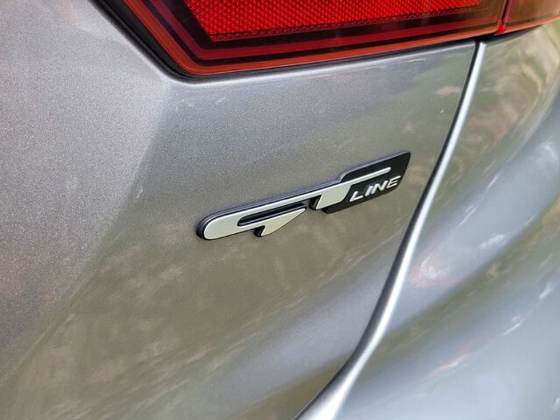 2023 Kia Forte GT-Line photo 6
