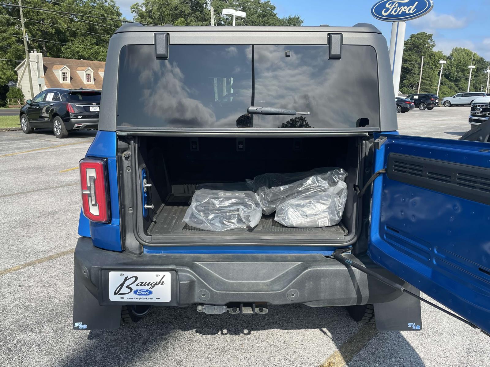 2022 Ford Bronco Base photo 10