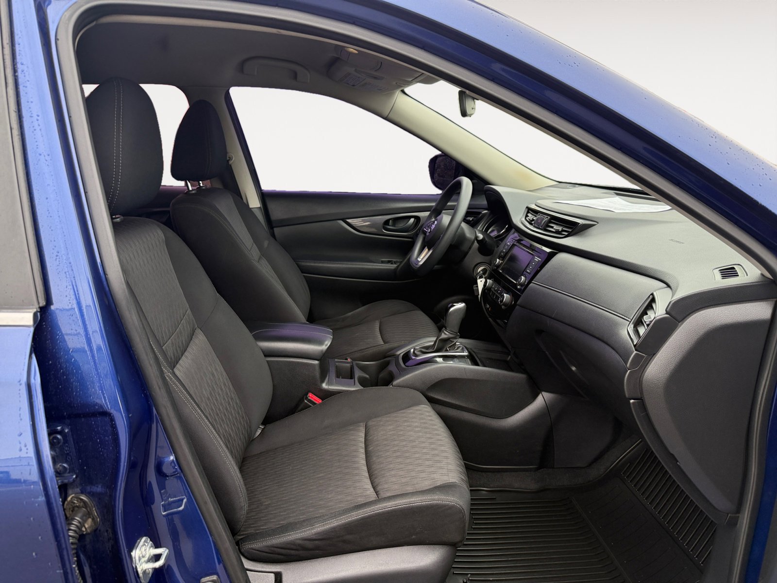 2020 Nissan Rogue S photo 19