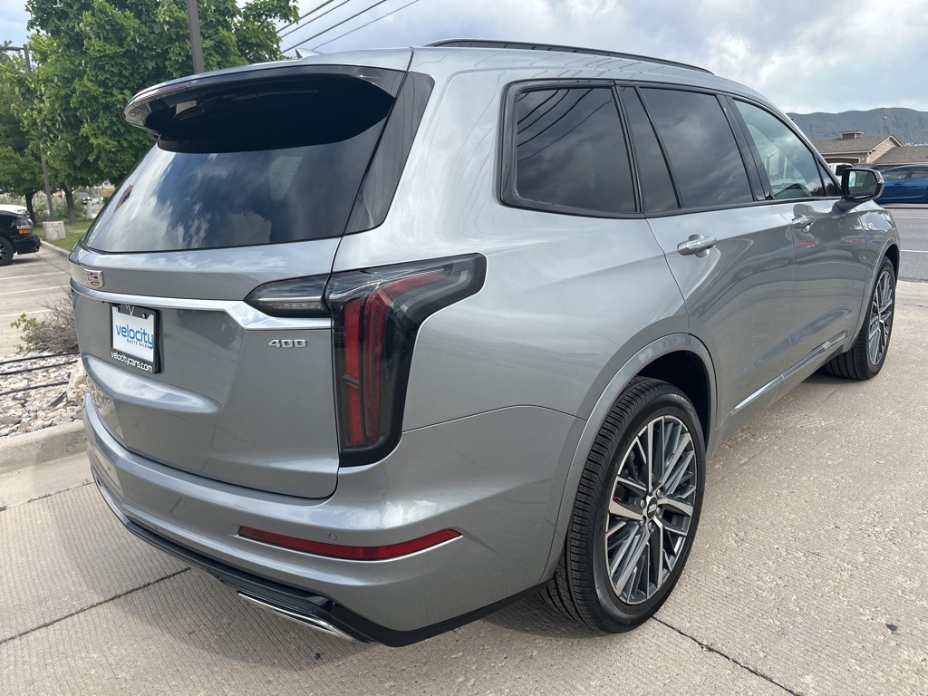 2023 Cadillac XT6 Sport photo 4