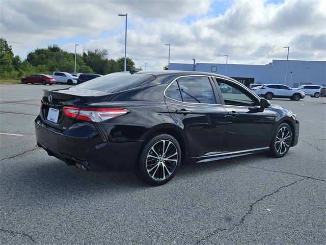 2020 Toyota Camry SE photo 12