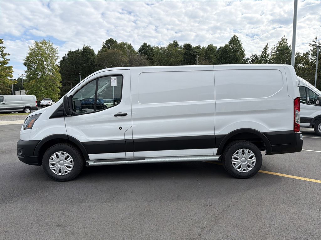 2024 Ford Transit photo 4